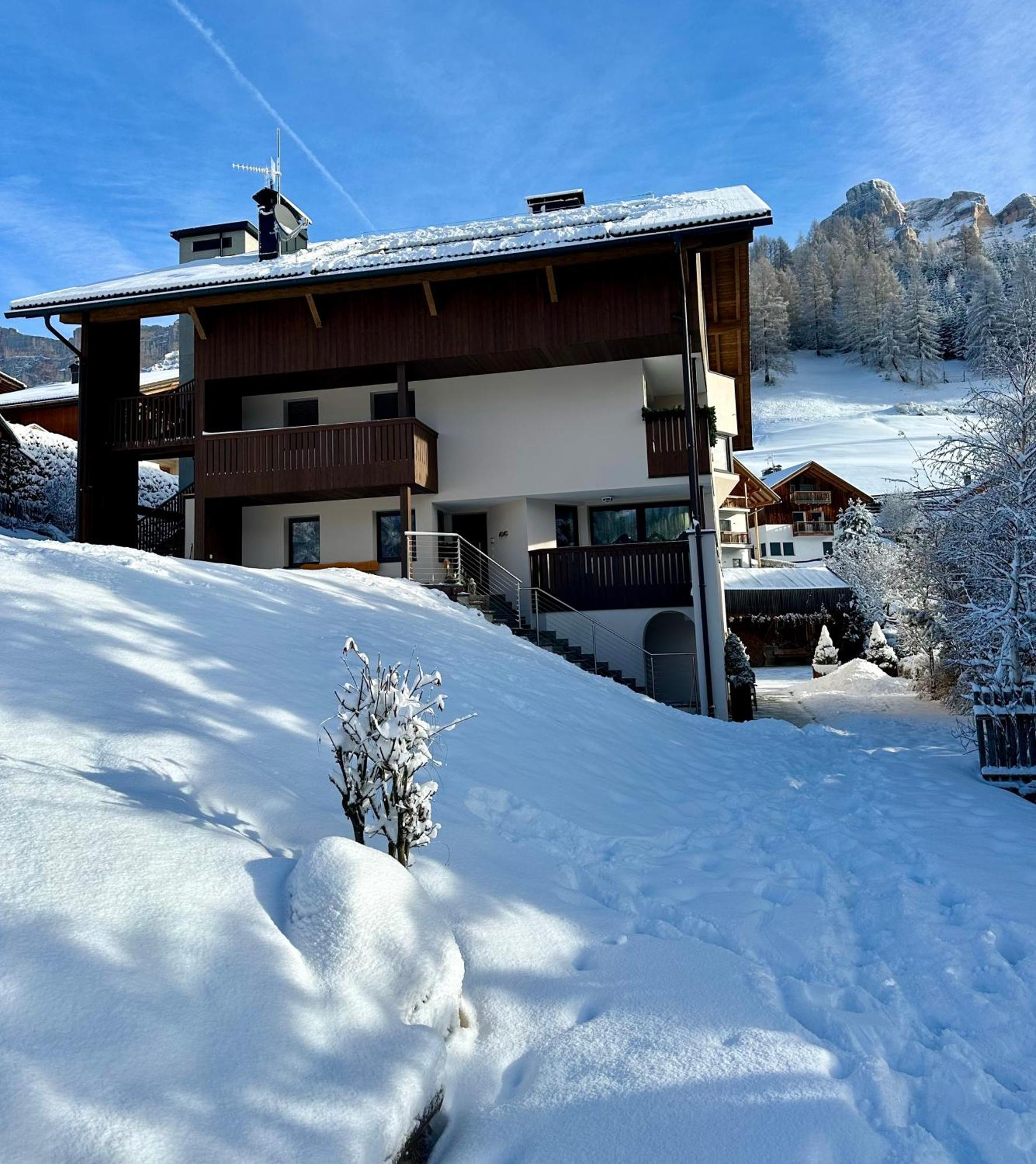 Apartment Ciasa Laoi San Cassiano  Eksteriør billede