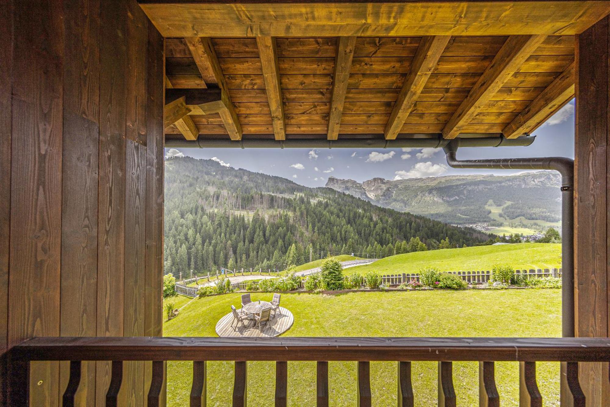 Apartment Ciasa Laoi San Cassiano  Eksteriør billede