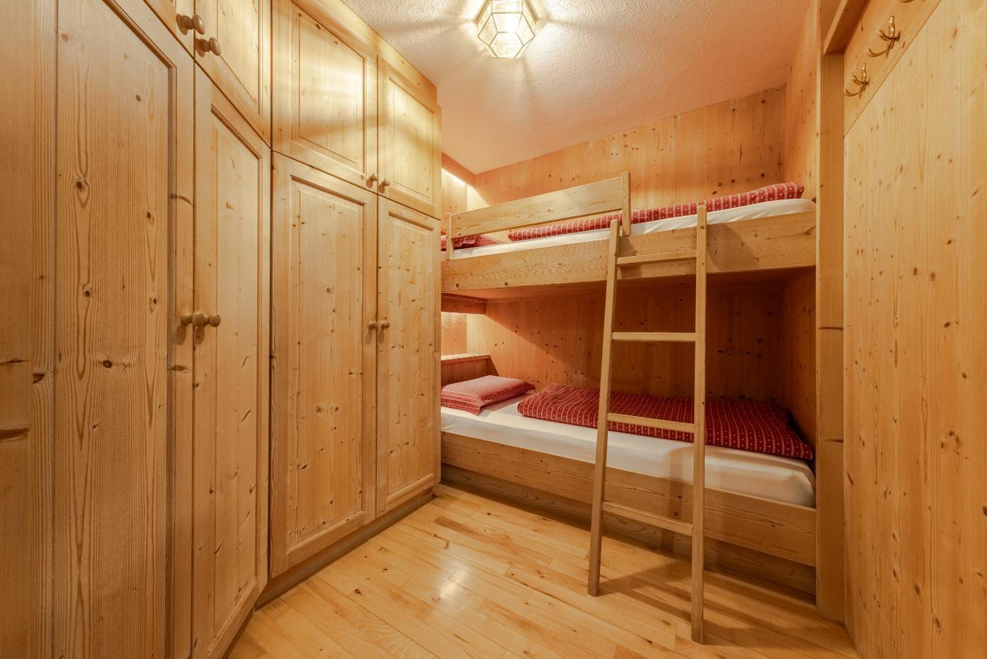 Apartment Ciasa Laoi San Cassiano  Eksteriør billede