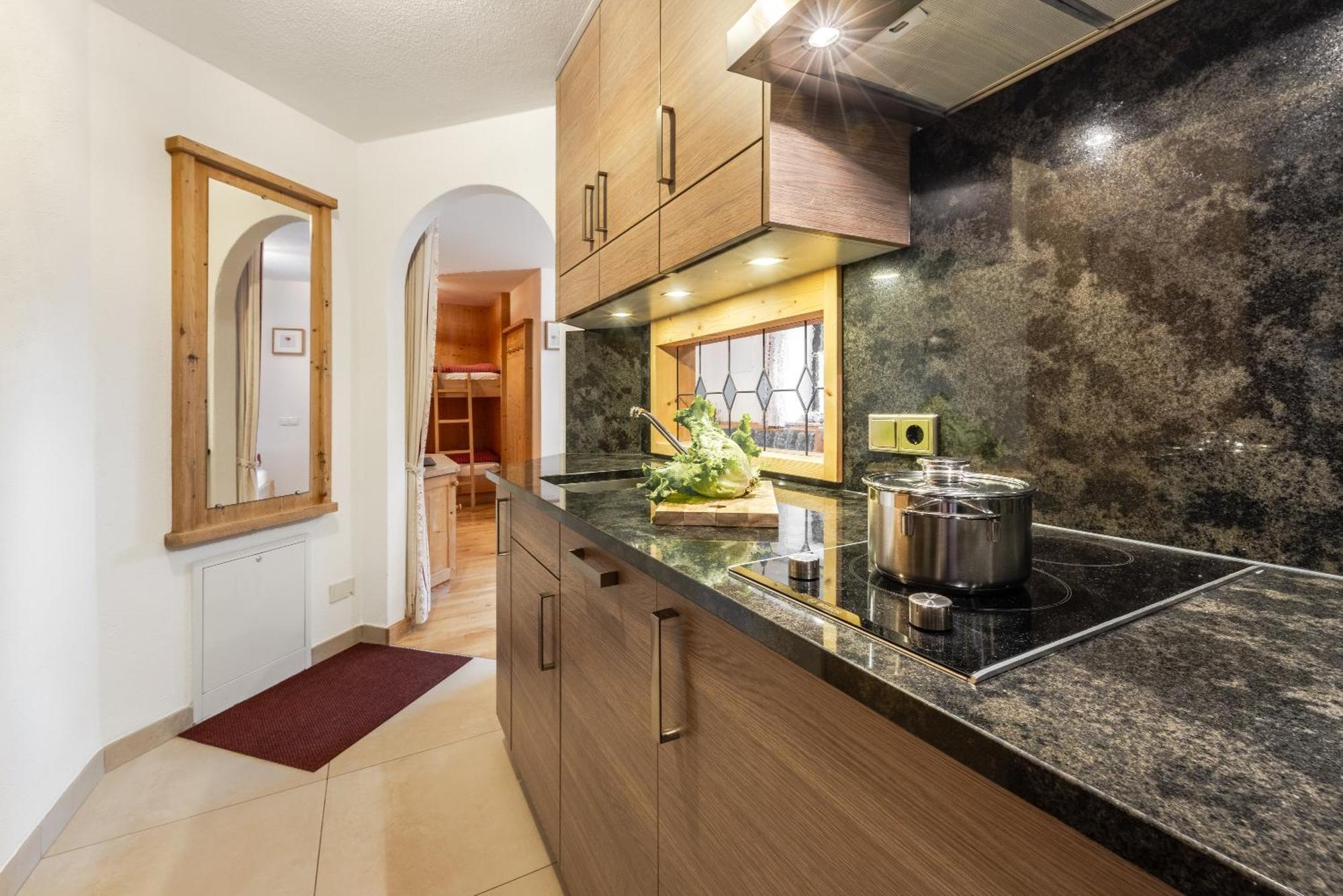 Apartment Ciasa Laoi San Cassiano  Eksteriør billede